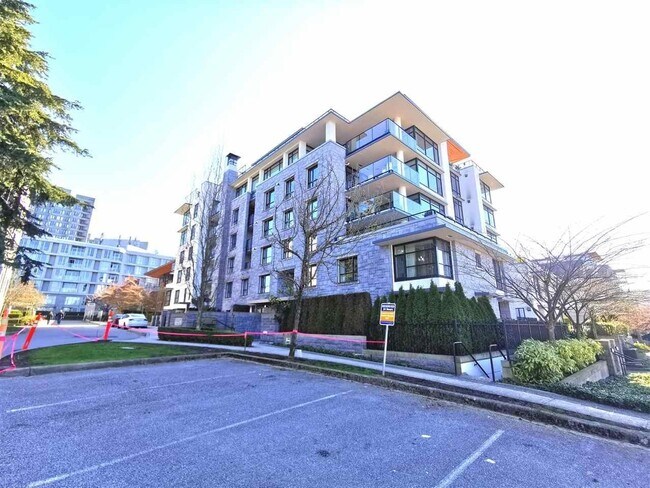 Argyll House West in Vancouver, BC - Building Photo - Building Photo