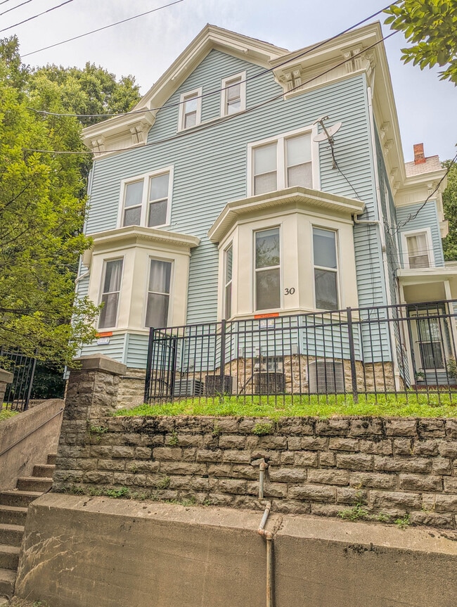 30 Conklin St, Unit 3