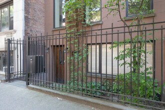 440 E 87th St in New York, NY - Building Photo - Building Photo