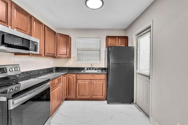 property at 626 SW 14th Ave