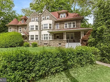 6500 Lincoln Dr in Philadelphia, PA - Foto de edificio