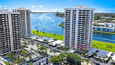123 Lakeshore Dr in North Palm Beach, FL - Building Photo - Building Photo