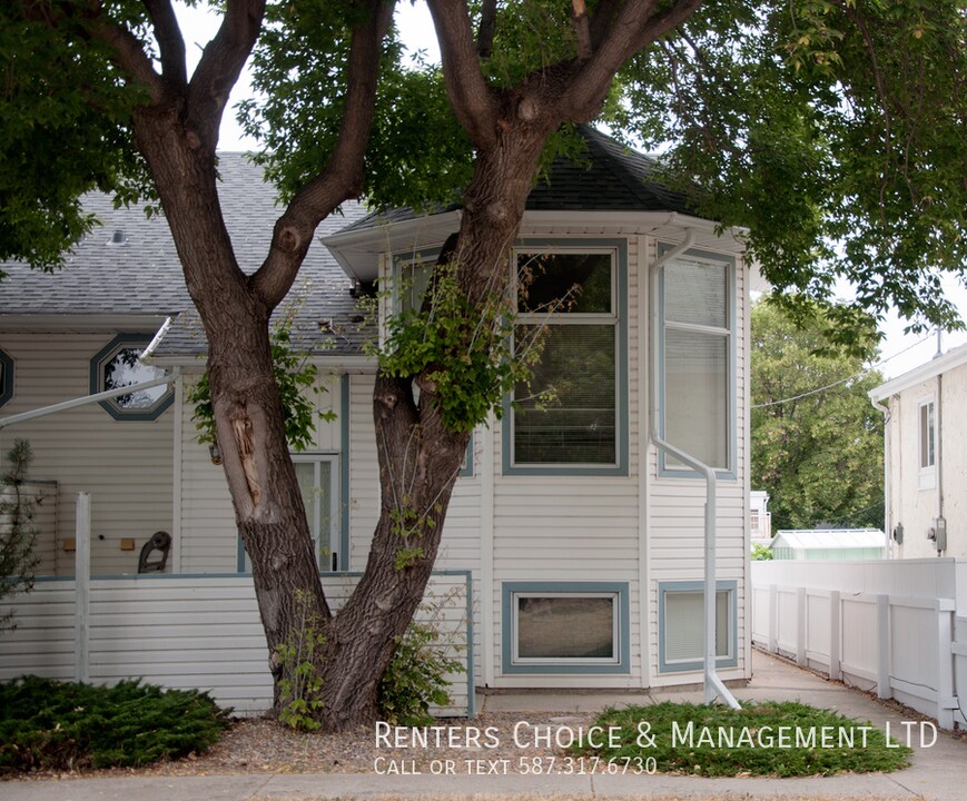 623-6234 4 St S in Lethbridge, AB - Building Photo