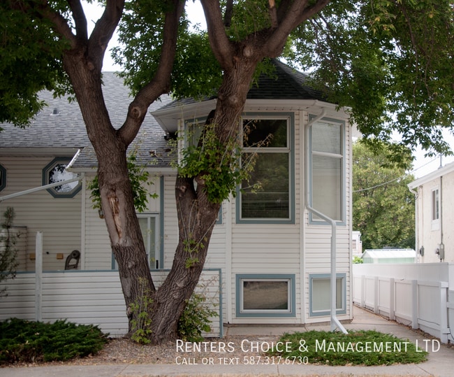 property at 623-6234 4 St S