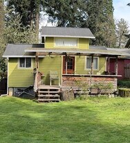 5535 NE Prescott St, Unit Unit B in Portland, OR - Building Photo