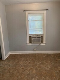 4306 Pease St photo'