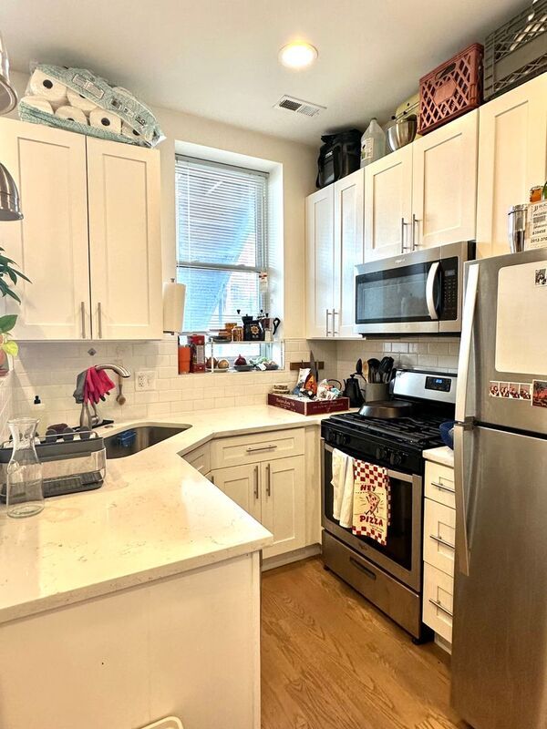 property at 1520 W 18th Pl