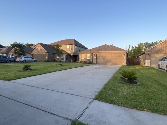 property at 18326 W Hardy Rd