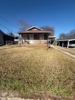 1807 W Lincoln St in Springfield, MO - Building Photo