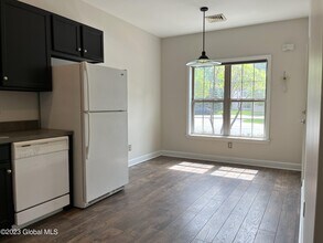 15 Lancaster Pl in Ballston Spa, NY - Building Photo - Building Photo