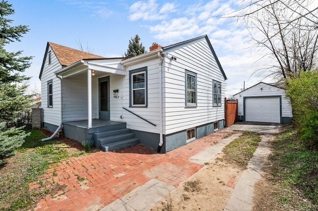 property at 4280 S Acoma St