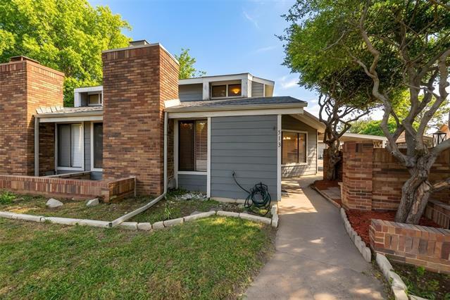 property at 513 Hunters Glen St