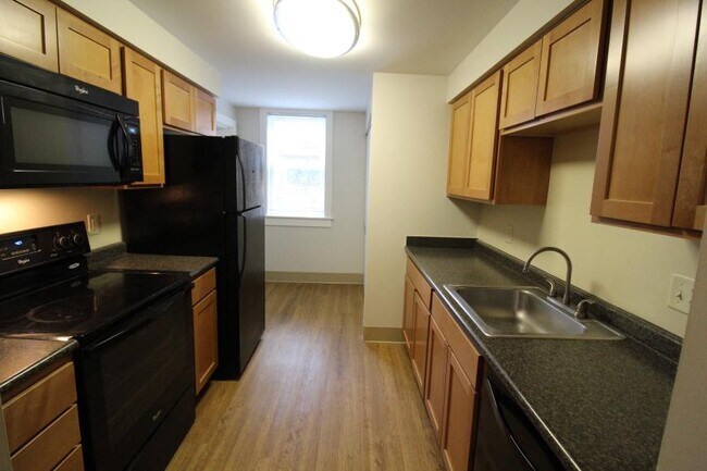 property at 46 Pilgrim St