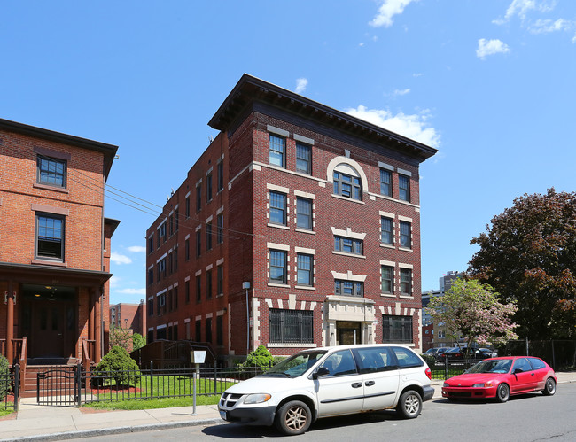 158 Seymour St in Hartford, CT - Foto de edificio - Building Photo