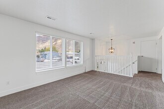 470 75 W in Springville, UT - Building Photo - Building Photo