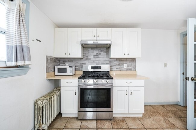 7-9 Dexter St in Waltham, MA - Foto de edificio - Building Photo