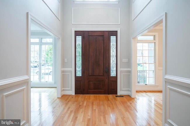 property at 119 E Jefferson St