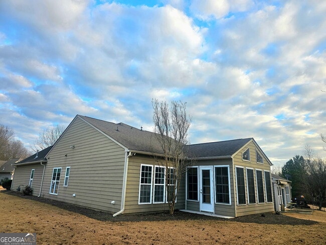 130 Magic Lily Dr in Griffin, GA - Building Photo - Building Photo