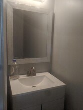 8325 Fairway Rd in Sunrise, FL - Building Photo - Building Photo