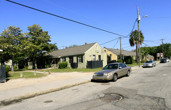 125 Alexander St in Charleston, SC - Building Photo - Building Photo