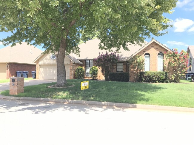 property at 613 NW 167th St