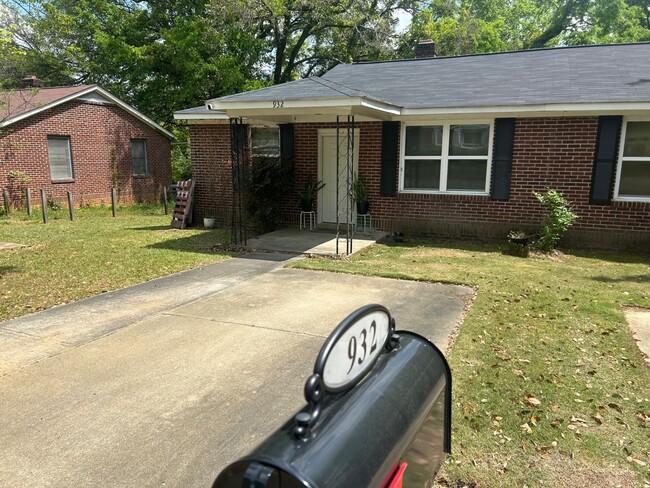 property at 932 Munsen Spring Dr