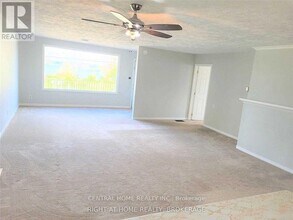 255 Bayview Ave in Georgina, ON - Building Photo - Building Photo