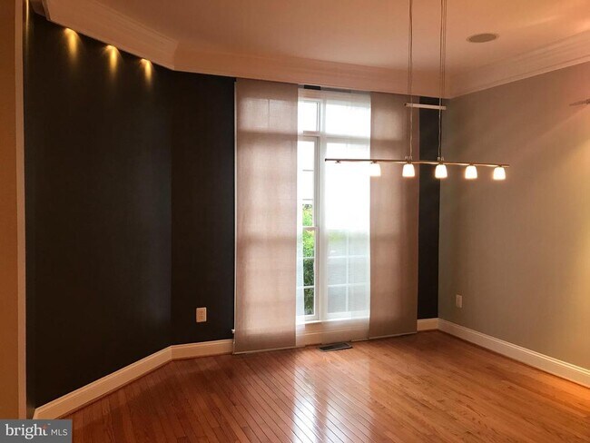 1406 Ingleside Ave in McLean, VA - Building Photo - Building Photo