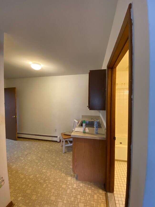 9 Newell Ave, Unit 9B in Cherry Hill, NJ - Building Photo - Building Photo