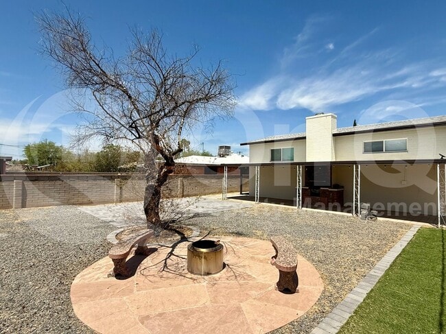 property at 45 N Melrose Ave