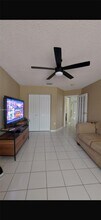 6931 NW 169th Terrace in Hialeah, FL - Building Photo - Building Photo