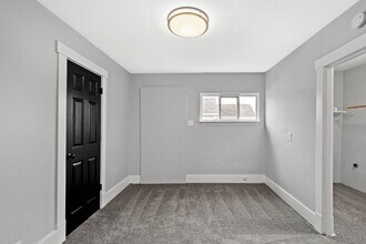 105 Broadway St in Coraopolis, PA - Building Photo - Building Photo