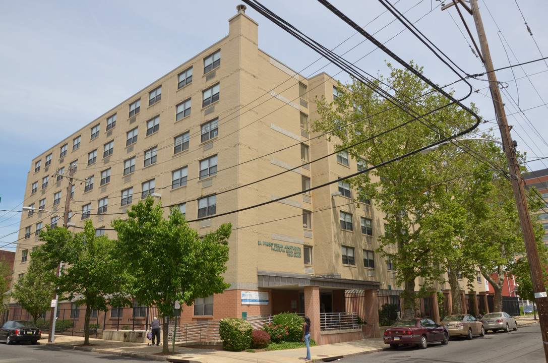 Tioga Presbyterian Apartments in Philadelphia, PA - Building Photo