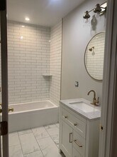 124 Wyndham Ave-Unit -Unit #2 in Providence, RI - Building Photo - Building Photo