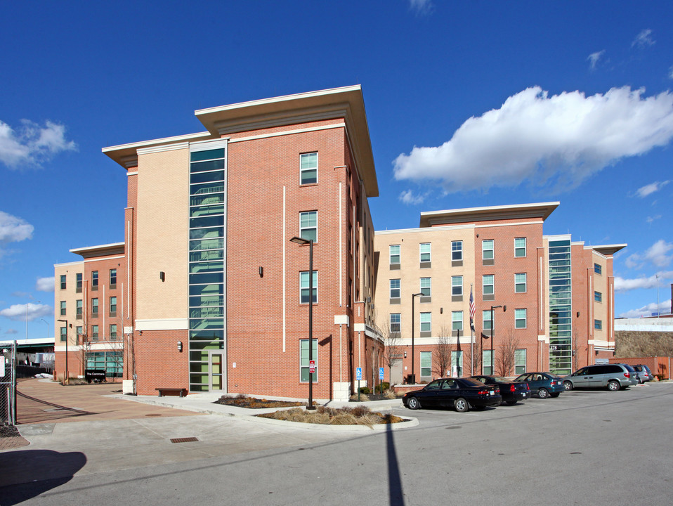 Commons At Buckingham in Columbus, OH - Building Photo