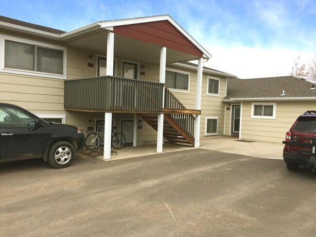 1212 E Gibbon St in Laramie, WY - Building Photo - Building Photo
