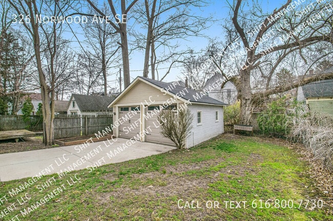 326 Norwood Ave SE in Grand Rapids, MI - Building Photo - Building Photo