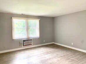 354 Mayfield Ave in Valparaiso, IN - Building Photo - Building Photo