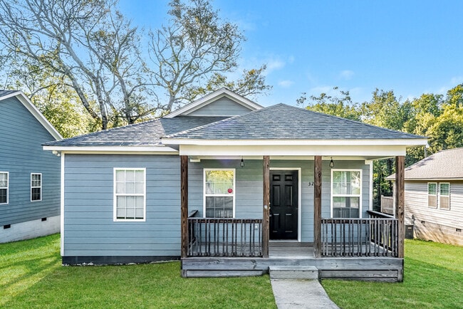 property at 3215 6th Ave N