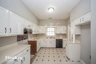 7115 Falls Hollow Cove in Memphis, TN - Building Photo - Building Photo