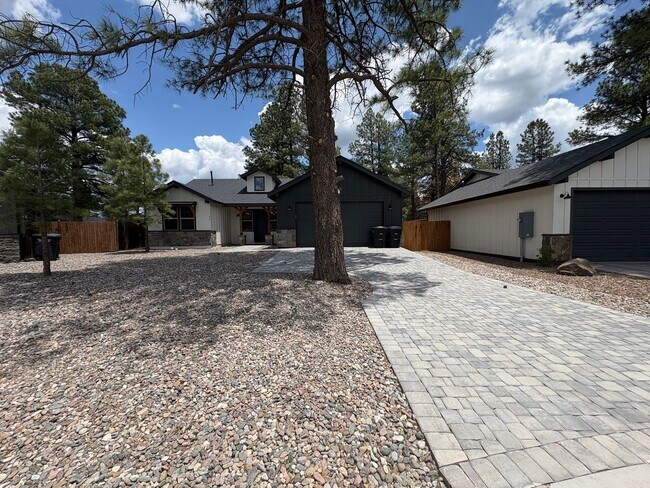 29 Birdie Cir in Williams, AZ - Building Photo - Building Photo