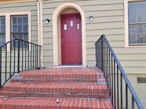 2380 Beecher Rd SW in Atlanta, GA - Building Photo - Building Photo