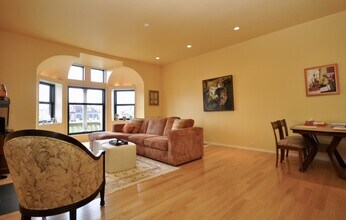 160 Commonwealth Ave in Boston, MA - Foto de edificio - Building Photo