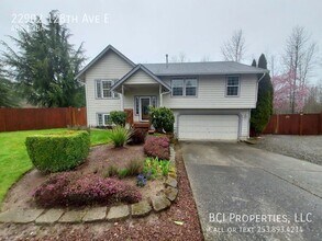 22902 128th Ave E in Graham, WA - Foto de edificio - Building Photo