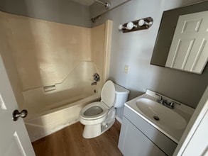 190 Ashworth Ave in Hampton, NH - Building Photo - Building Photo