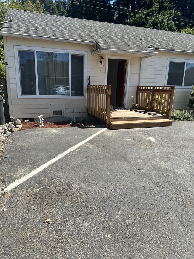 755 NW 5th St, Unit 1