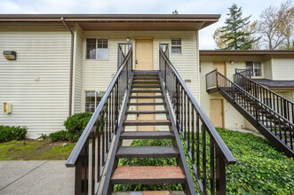 Wildwood Apartments in Bellingham, WA - Foto de edificio - Building Photo