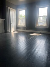 1221 Gilsey Ave in Cincinnati, OH - Foto de edificio - Building Photo