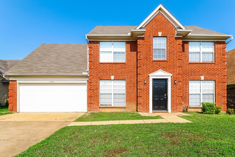5740 Hunters Chase Dr in Southaven, MS - Building Photo