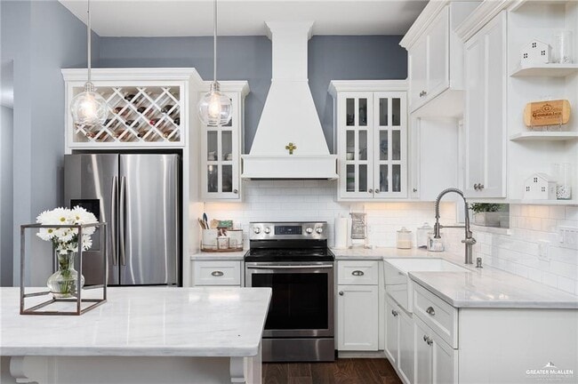 13 Kingsborough Ave in McAllen, TX - Building Photo - Building Photo